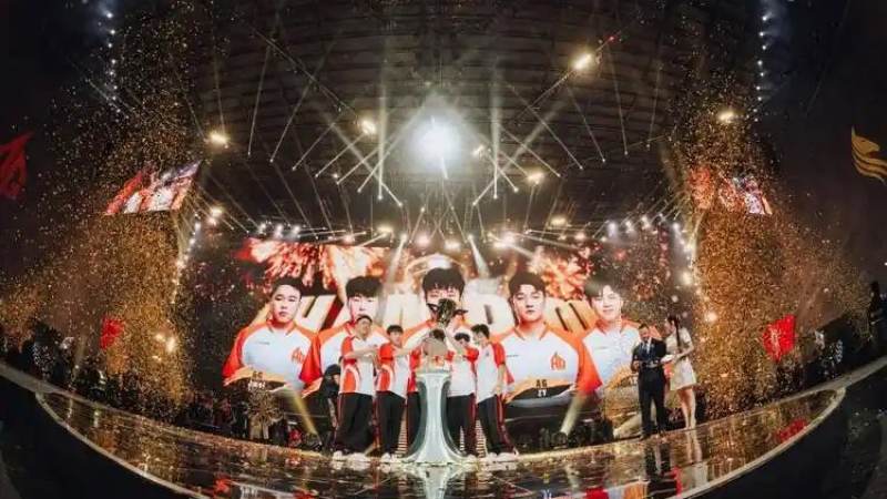 LPL春季赛战队怎么判断强弱？看懂阵容磨合与版本适配的底层逻辑